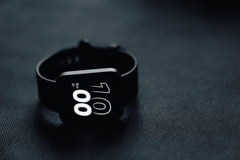 Pulsera sin pantalla, anillo o reloj inteligente: ¿cuál elegir a finales de 2026?